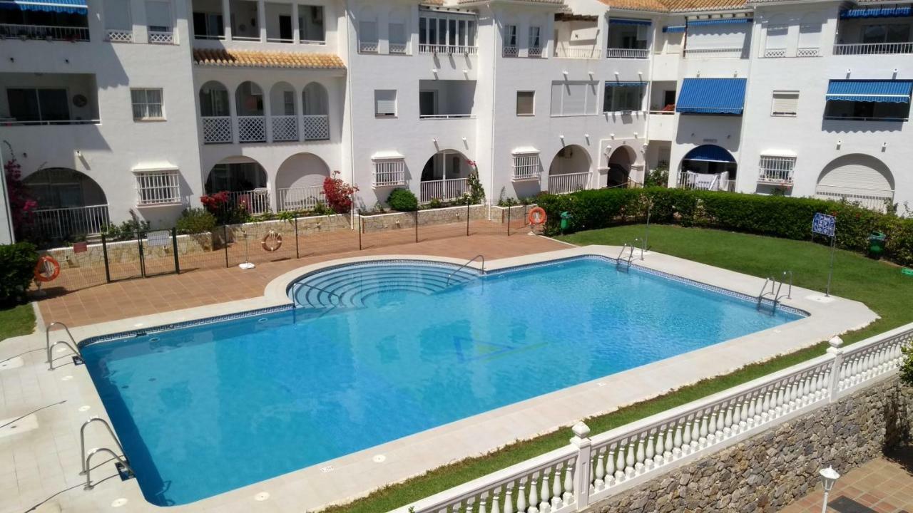 Nerja Solymar Apartment Bagian luar foto