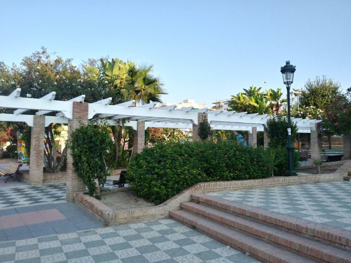 Nerja Solymar Apartment Bagian luar foto