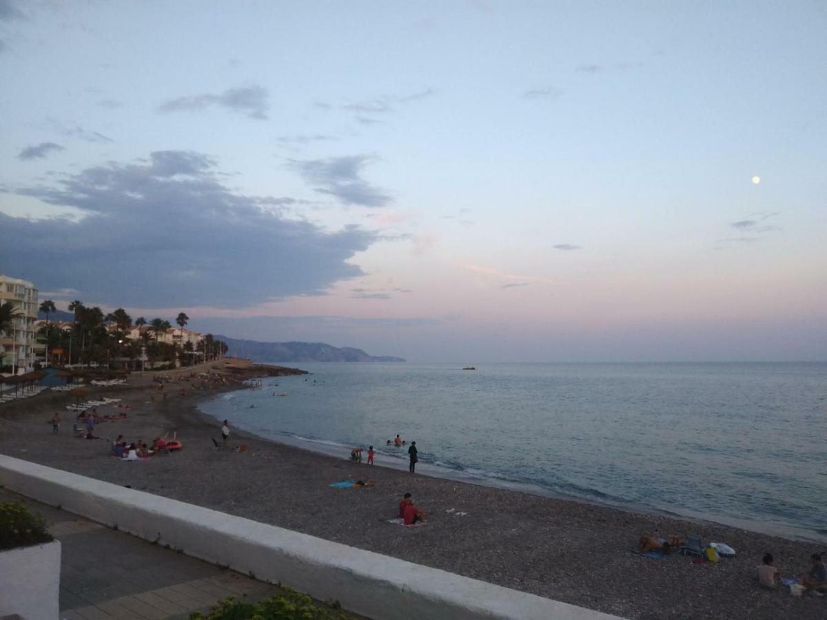 Nerja Solymar Apartment Bagian luar foto